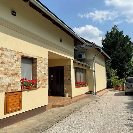 홈스테이 Haus - Podmaniczky Szallas, Bor, Balaton Balatonföldvár